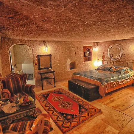 Traveller's Cave Otel 3*