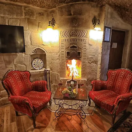 Traveller's Cave Otel 3*