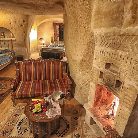 Traveller's Cave