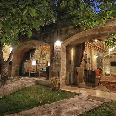 Traveller's Cave