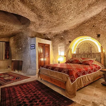 Otel Traveller's Cave 3*
