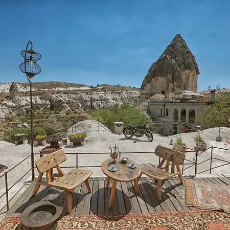 Traveller's Cave Otel