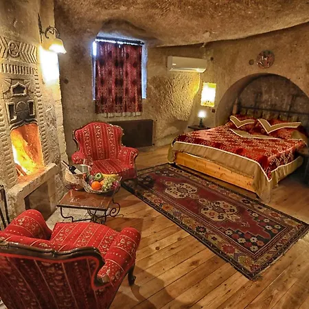 Traveller's Cave Otel 3*