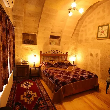 Otel Traveller's Cave