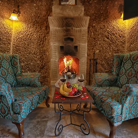 Traveller's Cave Hotel