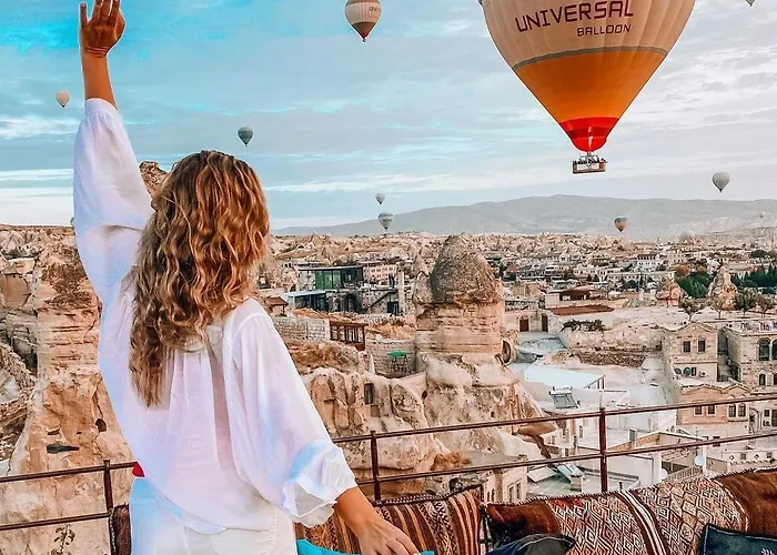 Traveller's Cave Hotel