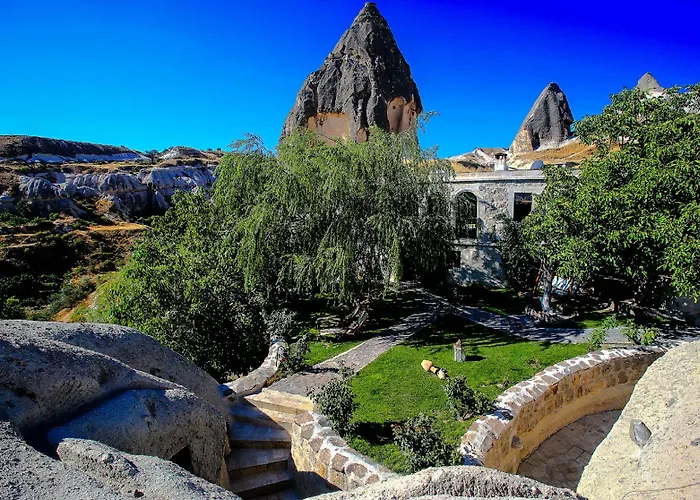 Traveller's Cave Hotel 3*