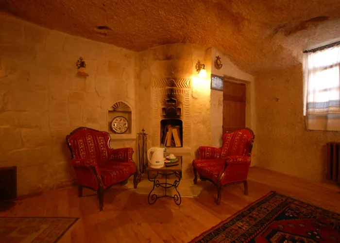 Traveller's Cave Hotel