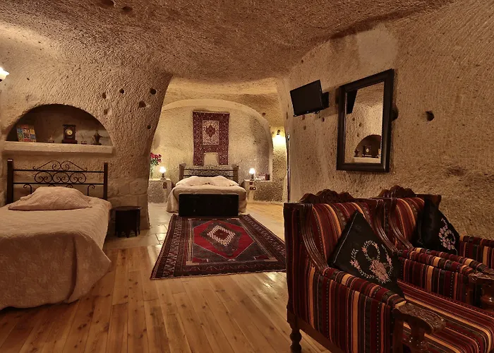 Hotel Traveller's Cave 3*