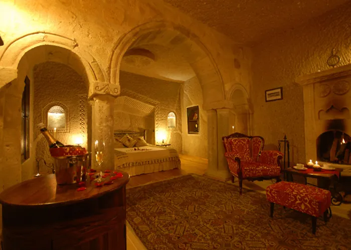 Hotel Traveller's Cave