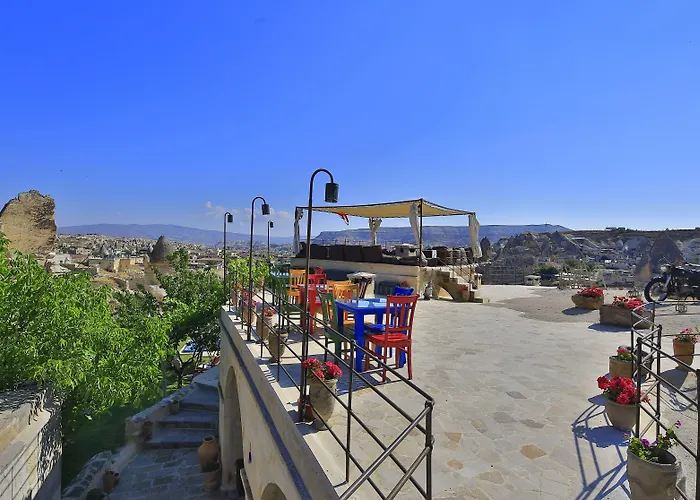 Hotel Traveller's Cave 3*